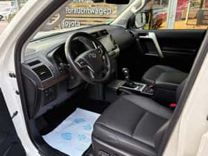 Toyota Land Cruiser - Second Hand, Rulaj 12.500 km — miniatura 7