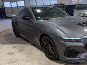 Ford Mustang Automată 446 HP Benzină — miniatura 2