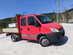 Iveco Daily basculabil pe cutie pe 3 parti import Italia an 2011 km 268000 anvelope toate noi — miniatura 7