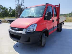 Iveco Daily basculabil pe cutie pe 3 parti import Italia an 2011 km 268000 anvelope toate noi — miniatura 9