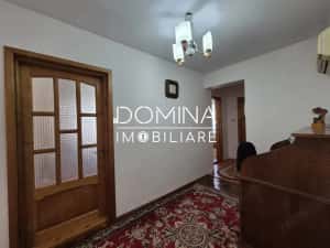 Apartament 3 camere, str. Nicolae Balcescu, zona centrala — miniatura 5