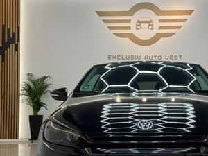 Volkswagen Scirocco Manuală 140 HP Diesel — miniatura 3