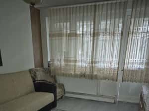 De inchiriat apartament 2 camere, Centru, 300 euro — miniatura 6