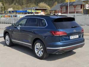 VW Touareg V6 3.0 TDI 2022 usor avariat — miniatura 3