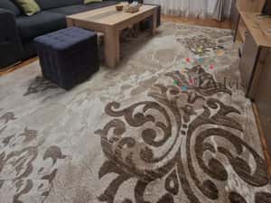 Apartament 3 camere, 2 bai, 2 beciuri, balcon mare, 2 locuri de parcar