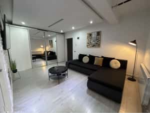 Apartament 3 camere decomandate, zona Subcetate, parcare privata inclu