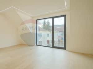 Armonie între tradiție și modernitate – Vilă contemporană în Brasov — miniatura 10