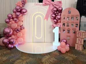 Aranjamente și Decoratiuni Florale/Baloane Botez&Majorat de Închiriat — miniatura 5