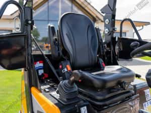 Încărcător mini cu ROPS  - 26 CP, max 1750 kg / Giant G2500 HD (demo) — miniatura 7