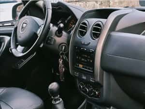 Dacia Duster/1.5 dci/ 110 HP/ Navigație/Piele/Climă — miniatura 5