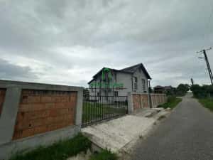 Casă de vânzare în Comuna Băbeni — miniatura 3