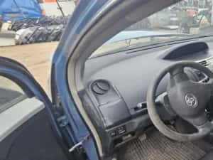 Macara geam spate dreapta electrica 85720 05 10B Toyota Yaris a 2-a g — miniatura 5