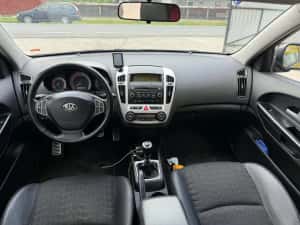 Kia ceed 1.6 crdi — miniatura 9