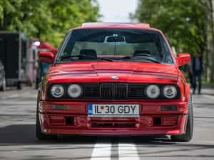 Vând sau schimb bmw e30 — miniatura 6