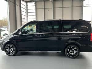 Mercedes-Benz V 300 Van 2022 — miniatura 6
