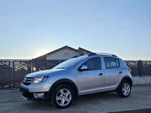 Dacia Sandero Stepway/ 2015/ benzina — miniatura 4