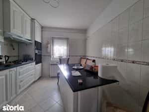Apartament 4 camere la etajul 1, mobilat-utilat, Zona Parcul Nord — miniatura 5