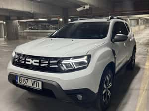 Vand Dacia Duster 2x4 ( CUTIE VITEZE MAI LUNGA) — miniatura 3