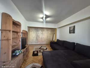 Apartament 3 camere Targu Jiu, strada Victoria - Central — miniatura 2