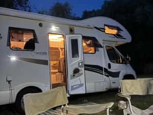 Autorulota camper complect echipata 7 persoane 2021 — miniatura 3