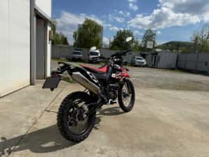 Aprilia RX 125 enduro A1 motocicleta ca noua — miniatura 4