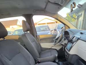 Dacia LODGY 1,5 DCIAN 2014 POSIBILITATEA RATE  fără avans Transport gratuit — miniatura 3