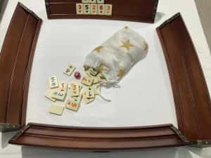 Joc Remi Remy. Table curbate grele din lemn masiv lacuit. NOU — miniatura 3