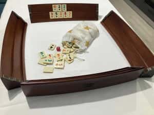 Joc Remi Remy. Table curbate grele din lemn masiv lacuit. NOU — miniatura 4