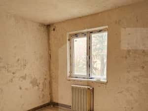 Apartament cu 3 camere, 72 mp, etaj 1, ideal pentru renovare - Simeria — miniatura 3