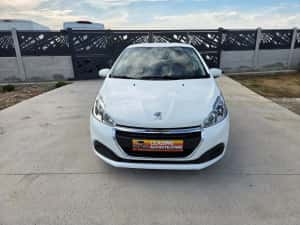 Vand Peugeot 208 2019 Benzina 1199 cmc Neavariata — miniatura 2