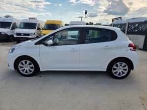 Vand Peugeot 208 2019 Benzina 1199 cmc Neavariata — miniatura 6
