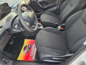 Vand Peugeot 208 2019 Benzina 1199 cmc Neavariata — miniatura 10