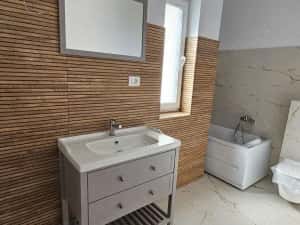 Duplex Deosebit 4 Camere Cu Toate Utilitățile Mosnita Nouă Lidl — miniatura 7