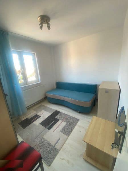 Inchiriez apartament 3 camere — fotografie 1 din 6