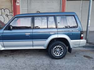 Mitsubishi Pajero mk2 1991 — miniatura 3