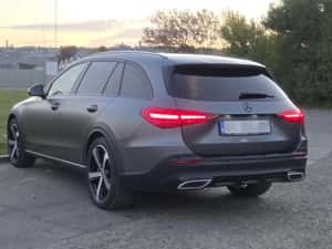 Mercedes-Benz C 220 d 4MATIC All-Terrain – 2022 | Night Package — miniatura 6