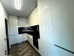 Apartament de vanzare finisat, mobilat cu parcare Ansamblu nou Zorilor — miniatura 3