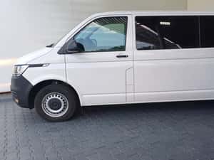 Volkswagen T6 Transporter Manuală 150 HP Diesel — miniatura 2