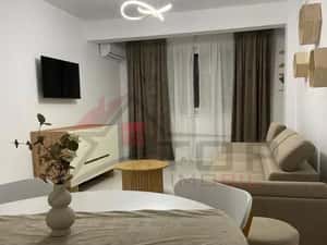 Apartament cu 2 camere decomandat, etajul 1, loc de parcare  - Valea L