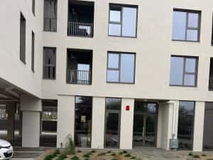 Spatiu comercial de închiriat in Otopeni ( str. 1 Mai nr.37 ) — miniatura 2