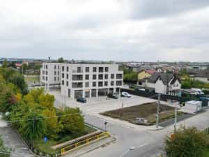Spatiu comercial de închiriat in Otopeni ( str. 1 Mai nr.37 ) — miniatura 10