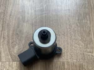 Supapa Valva Compresor Perne Aer VW Bmw Mercedes Audi Porsche ML Q7 A8 — miniatura 5