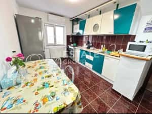 Apartament 3 camere decomandat, recent renovat, mobilat si utilat — miniatura 2