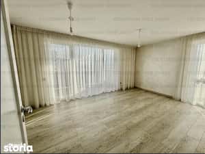 Urban Plaza - Apartament 2 camere decomandat, spatios, insorit! — miniatura 5