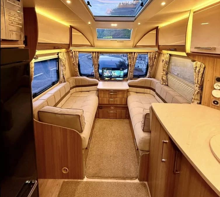 De vanzare rulota premium marca Lunar lexon 590 an 2017 — fotografie 1 din 10