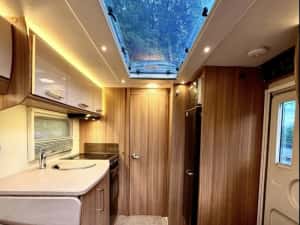 De vanzare rulota premium marca Lunar lexon 590 an 2017 — miniatura 5