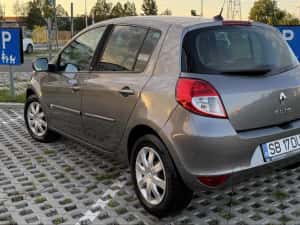 Renault Clio Edtion 2012 Euro 5 Facelift 1.5 D 110 CP Manual Clima Incalzire Impecabil Navi Climatronic Propietar — miniatura 4