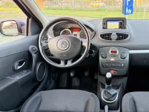 Renault Clio Edtion 2012 Euro 5 Facelift 1.5 D 110 CP Manual Clima Incalzire Impecabil Navi Climatronic Propietar — miniatura 5