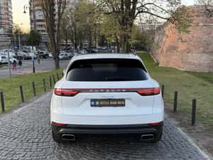 Porsche Cayenne 3.0 V6 Turbo, 340 CP, an 2019 — miniatura 2