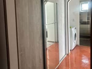 Inchiriez apartament 3 camere Ploiesti Vest — miniatura 3